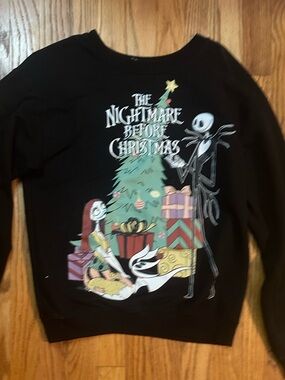 Hot Topic Black The Nightmare Before Christmas Crewneck Sweatshirt